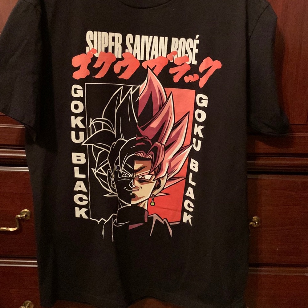 Mens Dragonball Z T-shirt with awesome graphics.